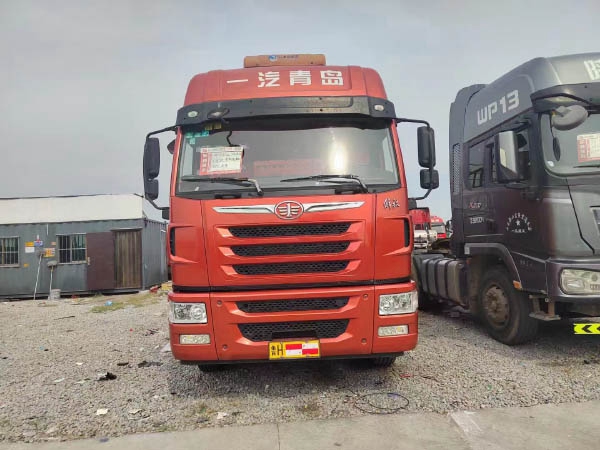 三萬左右的二手牽引車頭