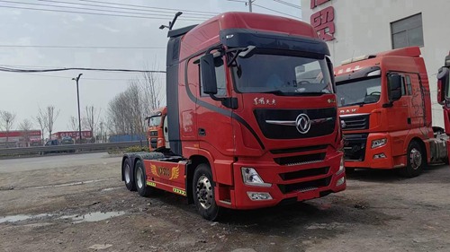 二手東風(fēng)天龍LNG燃氣牽引車